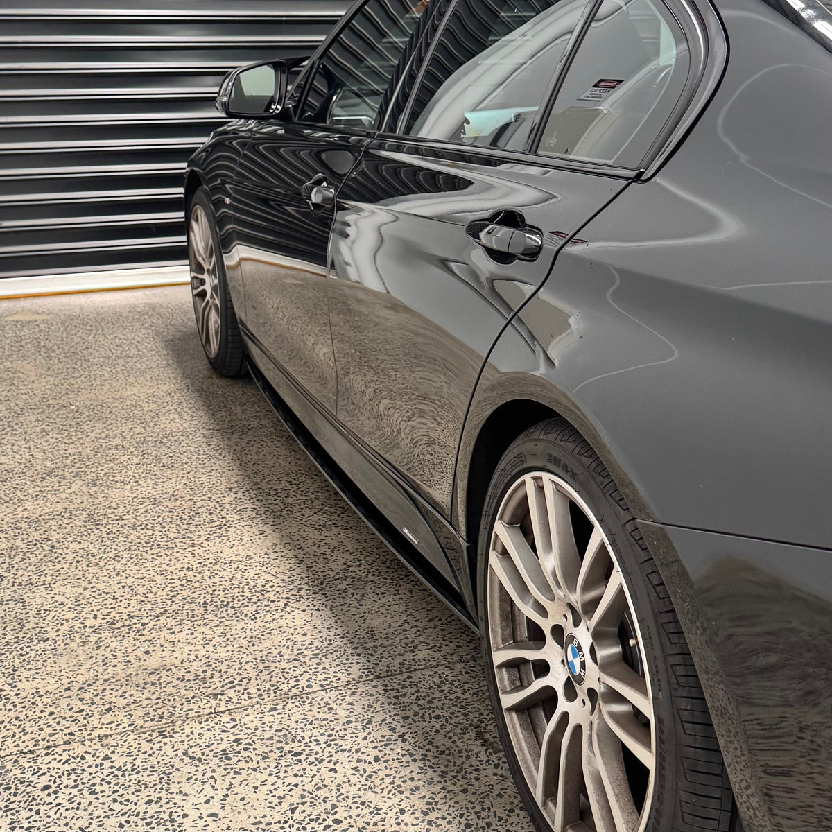 Vero Motorsport BMW 3 Series F30 F31 side skirts 2011-2019, fitted view