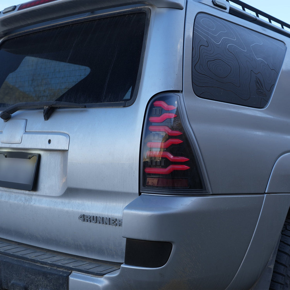 AlphaRex 03-09 Toyota 4Runner LUXX-Series LED Tail Lights Black-Red