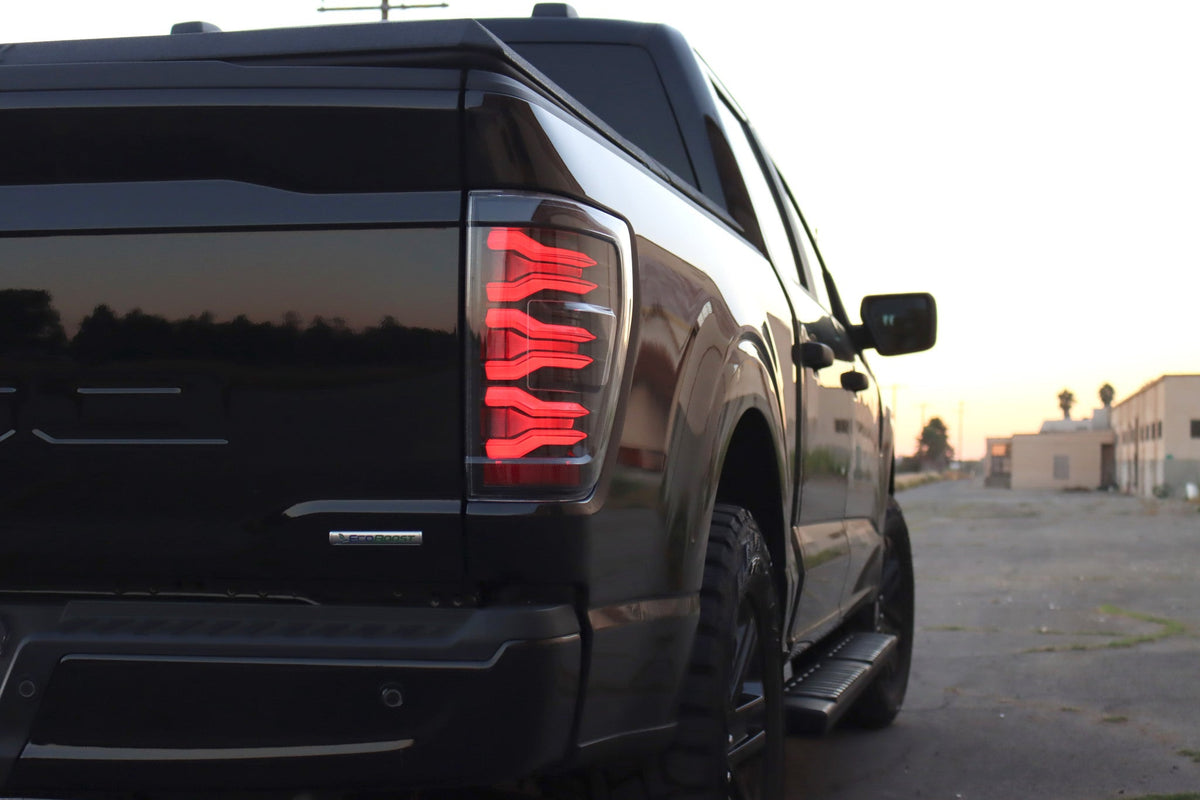 AlphaRex 21-23 Ford F150/F150 Raptor LUXX-Series LED Tail Lights Black-Red