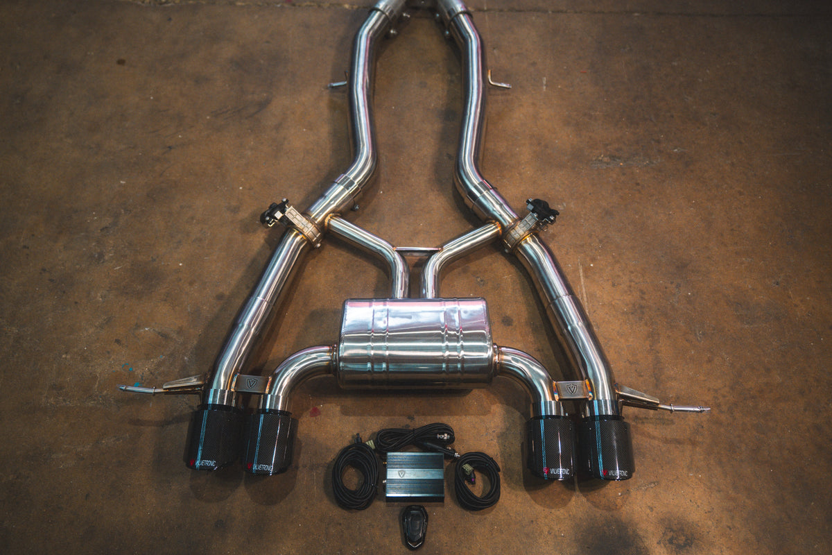 Valvetronic Designs valved exhaust for BMW G87 M2, rear fitment view