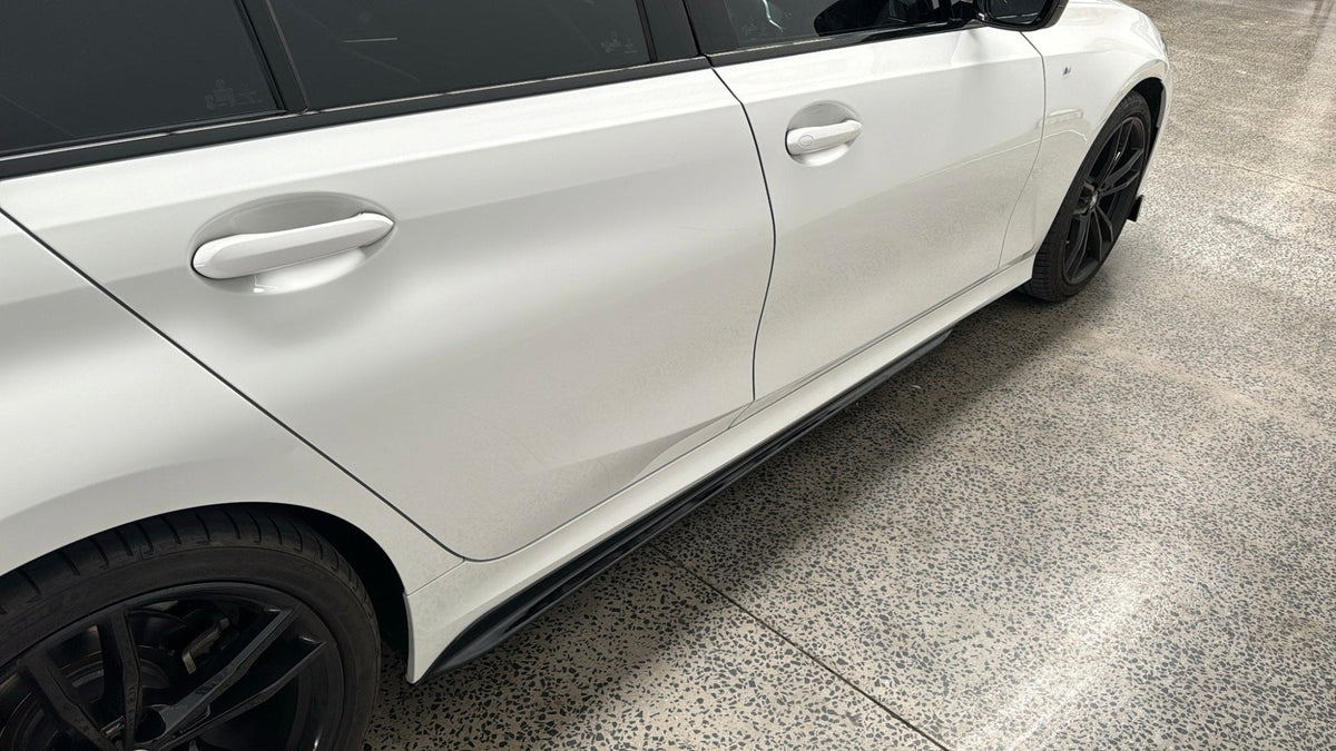 Vero Motorsport BMW 3 Series G20 M Performance style side skirts, fitted view