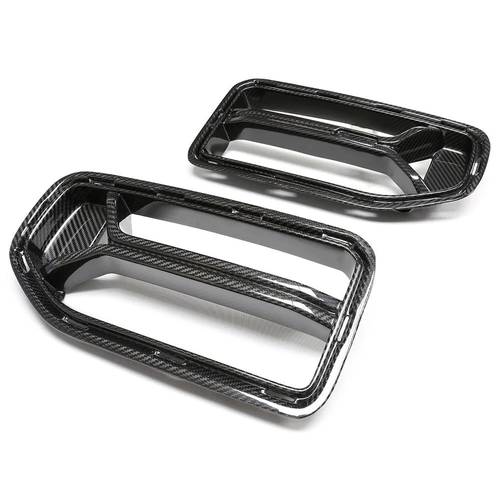 Vero Motorsport BMW G87 M2 CSL style dry carbon fibre front grille, fitted view